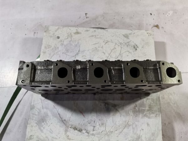 V1505 complete cylinder head 1