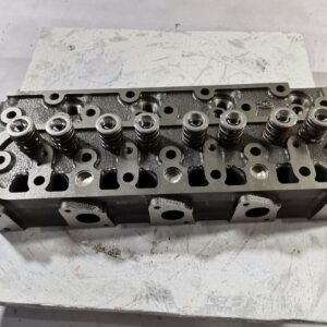 V1505 complete cylinder head 2