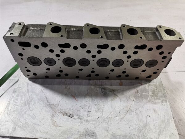 V1505 complete cylinder head