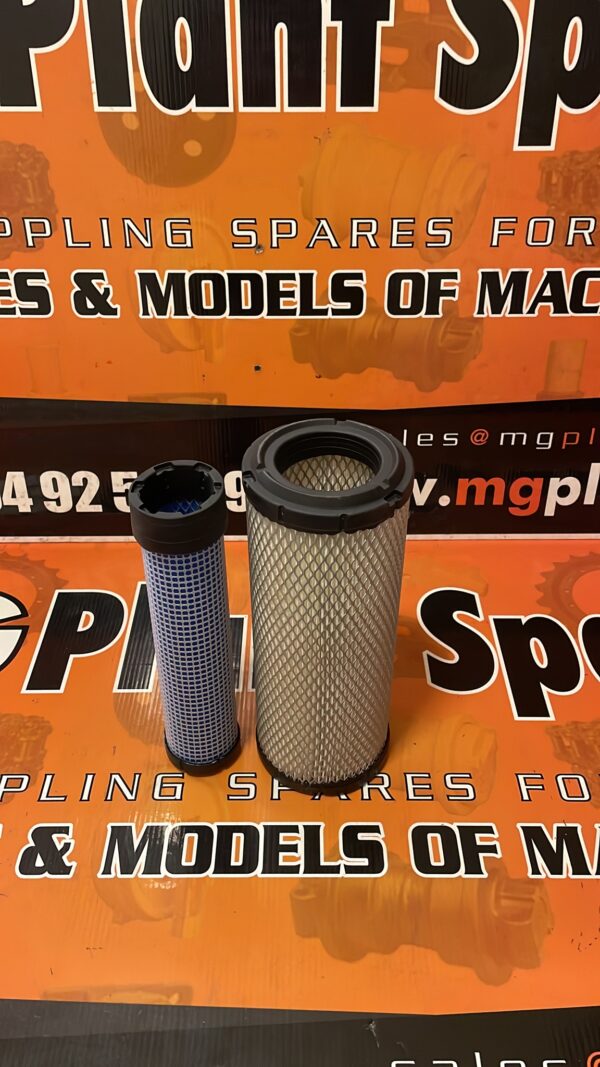 4417515 RS3704 Rs3703 zx30 zx29 zx26 zx33 air filter inner and outer