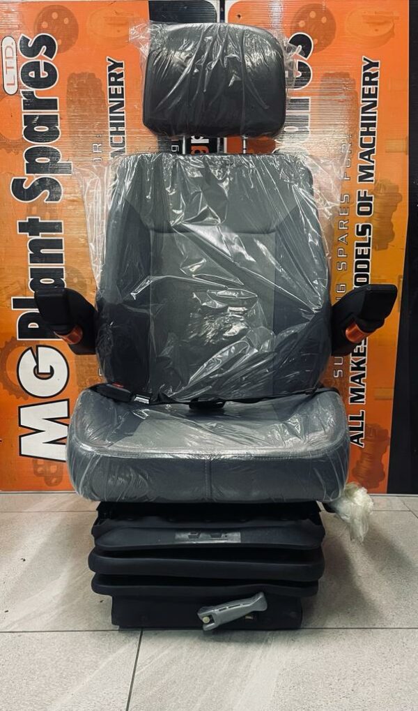 UNIVERSAL EXCAVATOR SEAT YC012